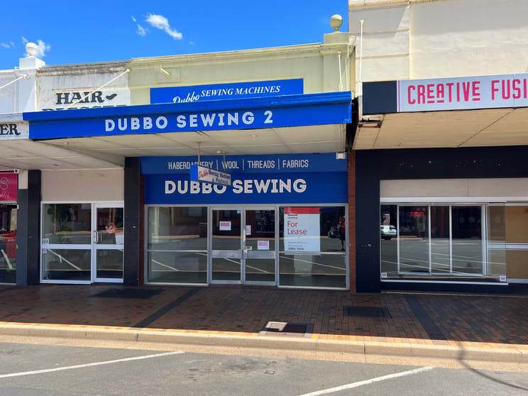 Click to view all images 43 Talbragar Street Dubbo NSW 2830 - Image 1
