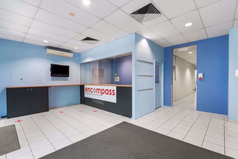 Click to view all images 31 Barwon Terrace South Geelong VIC 3220 - Image 2