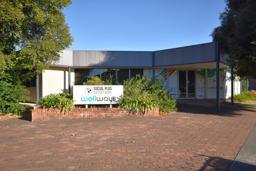 Click to view all images 1/601 Olive Street Albury NSW 2640 - Image 2