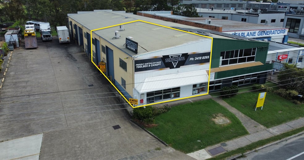 Click to view all images 2/33 South Pine Road Brendale QLD 4500 - Image 1