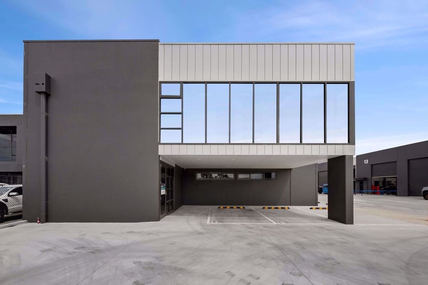 Click to view all images 1/6-8 Kadak Place Breakwater VIC 3219 - Image 3