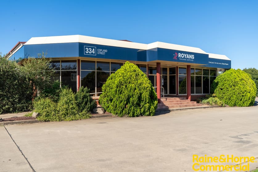 Click to view all images 320-330 Copland Street Wagga Wagga NSW 2650 - Image 2