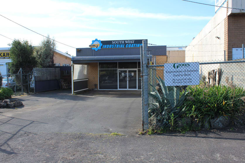 Click to view all images 13 Ballarat Road Hamilton VIC 3300 - Image 1