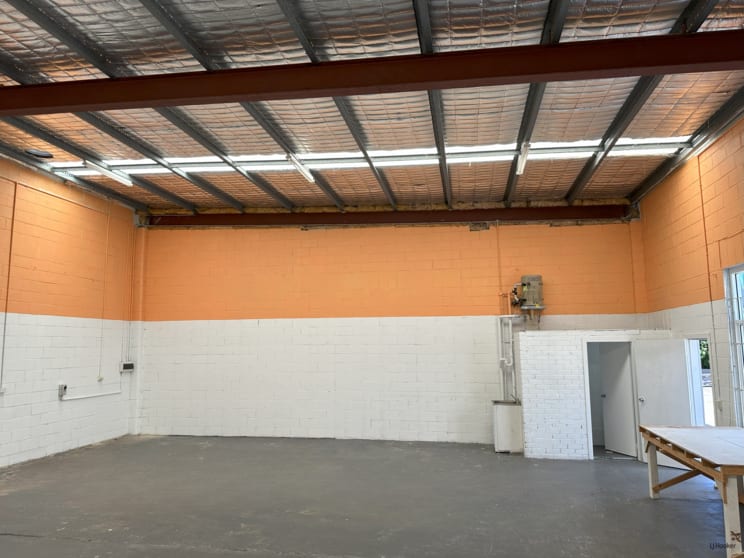 Click to view all images 2/22 Industry Drive Tweed Heads South NSW 2486 - Image 3