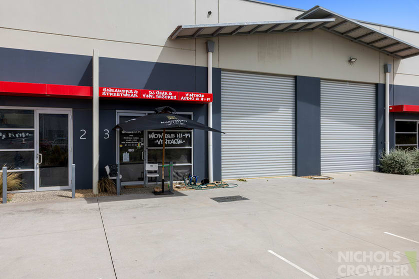 Click to view all images 3/32 Henry Wilson Drive Rosebud VIC 3939 - Image 2