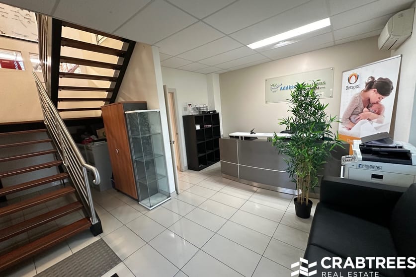 Click to view all images 45 Renver Road Clayton VIC 3168 - Image 3
