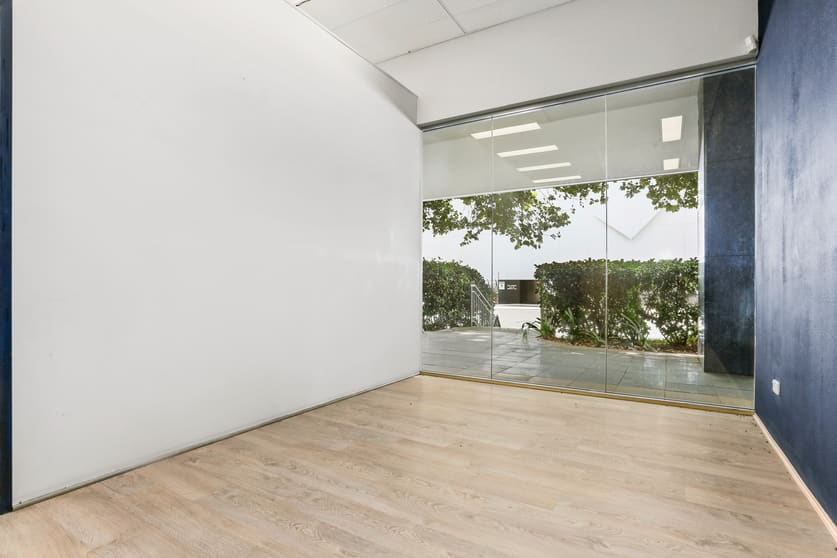 Click to view all images 5/635 Gardeners Road Mascot NSW 2020 - Image 2