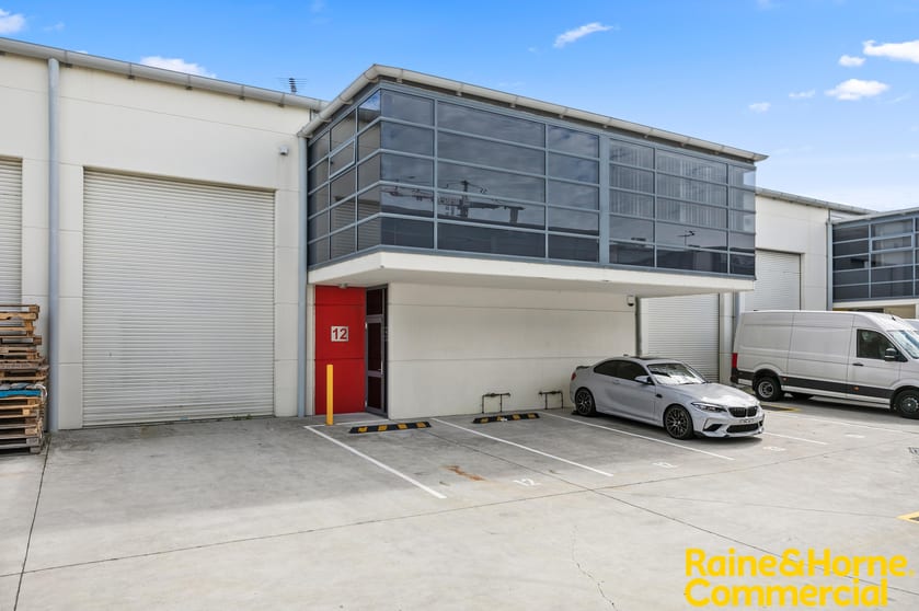 Click to view all images 12/54 Beach Street Kogarah NSW 2217 - Image 2