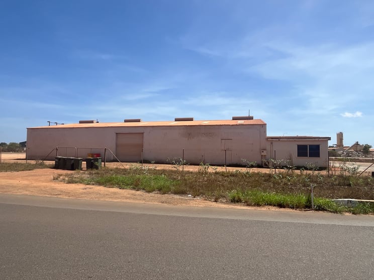 Click to view all images 2 Pinnacles Street Wedgefield WA 6721 - Image 2