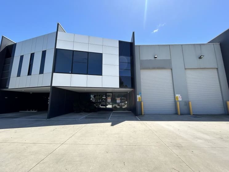 Click to view all images Unit 3/174-186 Atlantic Drive Keysborough VIC 3173 - Image 1