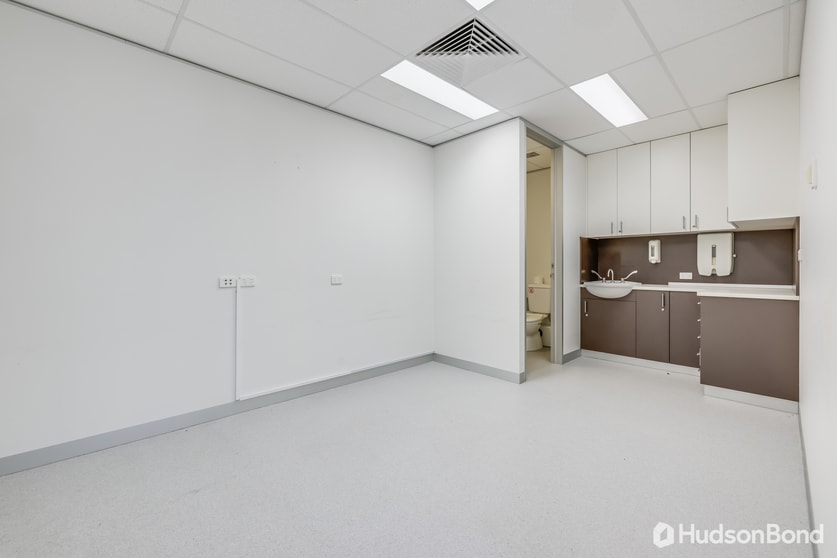 Click to view all images 3/11-13 Thompson Street Campbellfield VIC 3061 - Image 3