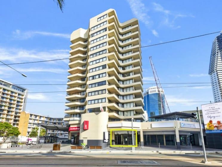 Click to view all images 5/3142 Surfers Paradise Boulevard Surfers Paradise QLD 4217 - Image 1