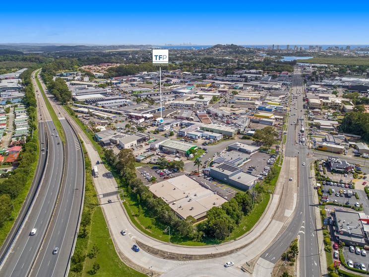 Click to view all images 12 Rivendell Drive Tweed Heads South NSW 2486 - Image 2