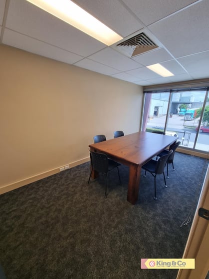 Click to view all images Yeerongpilly QLD 4105 - Image 3
