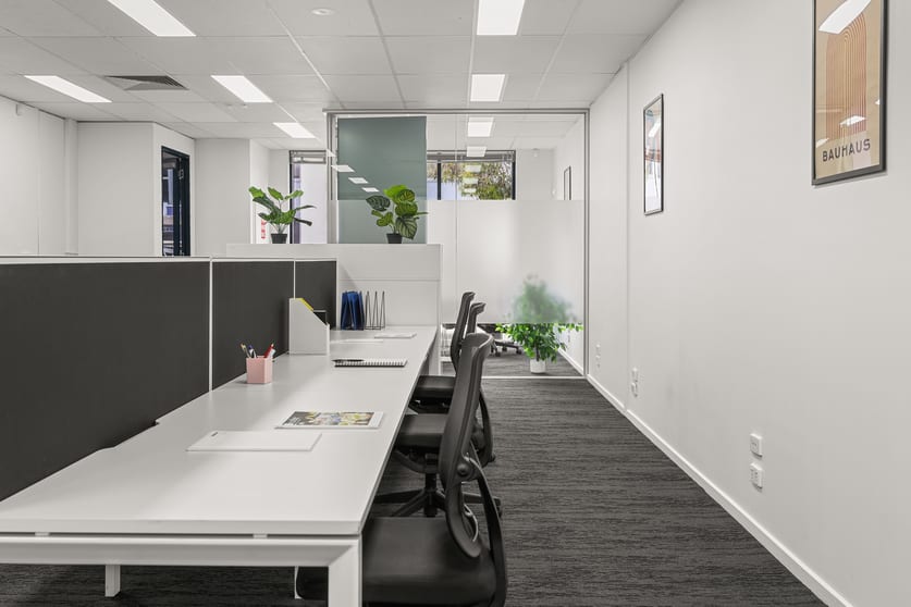 Click to view all images 4A/475 Blackburn Road Mount Waverley VIC 3149 - Image 2