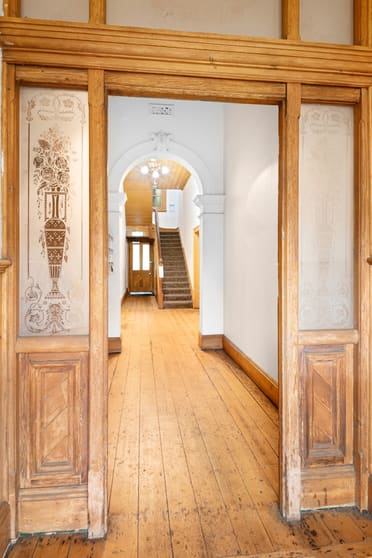 Click to view all images Office 4/57 Vincent Street Daylesford VIC 3460 - Image 1