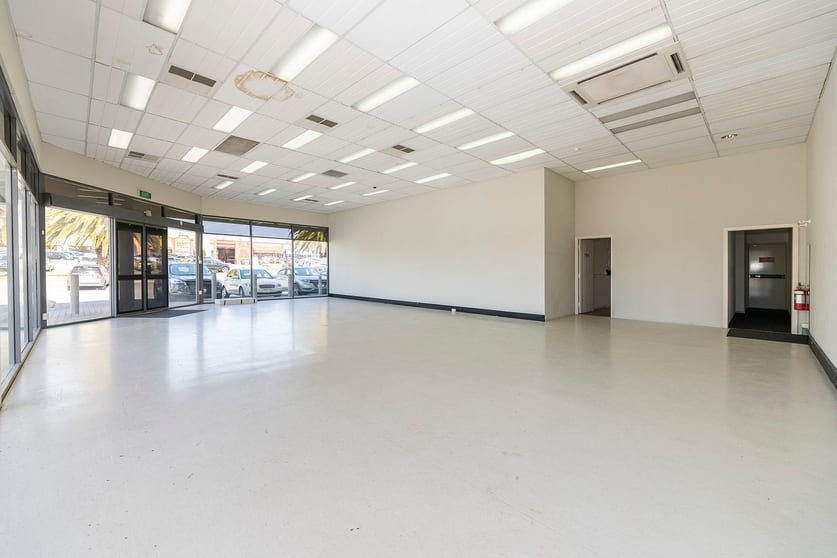 Click to view all images 2A/34 Prindiville Drive Wangara WA 6065 - Image 3