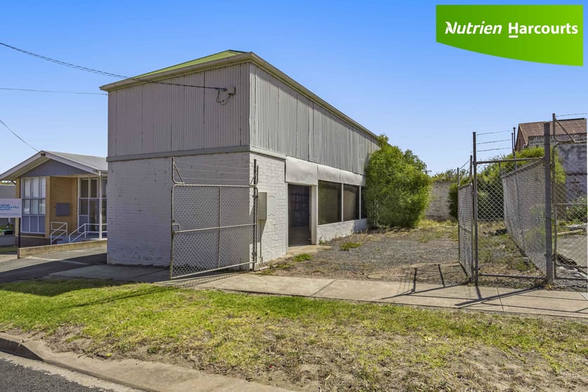 Click to view all images 47 Queen Street Ararat VIC 3377 - Image 1