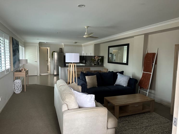 Click to view all images 42 Watson Street Pialba QLD 4655 - Image 3