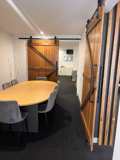Click to view all images 61B/35 Torrens Braddon ACT 2612 - Image 2