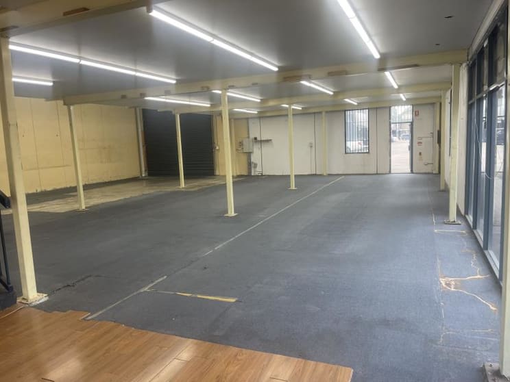 Click to view all images Unit 6/62 Hume Highway Lansvale NSW 2166 - Image 3