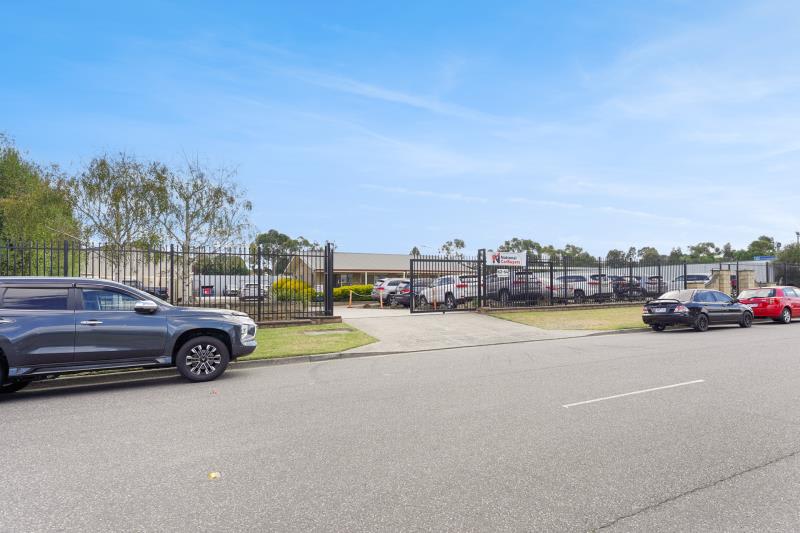 Click to view all images 62-64 Vesper Drive Narre Warren VIC 3805 - Image 2
