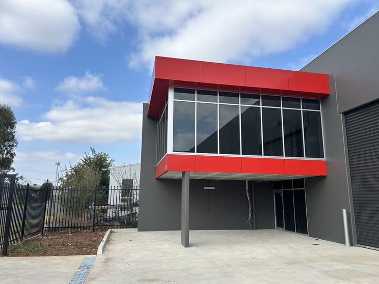 Click to view all images 1/1 Nitro Drive Melton VIC 3337 - Image 2