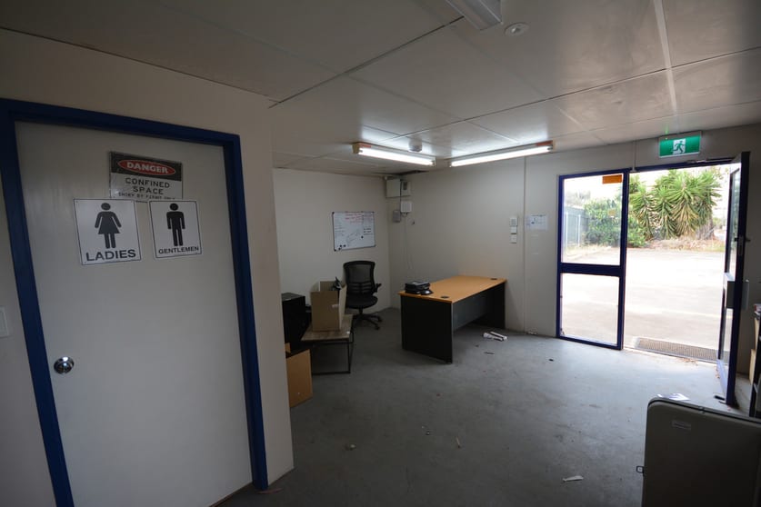 Click to view all images 47 Millers Road Wingfield SA 5013 - Image 2