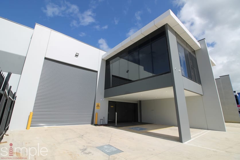 Click to view all images 1/11 Hamersley Drive Clyde North VIC 3978 - Image 1