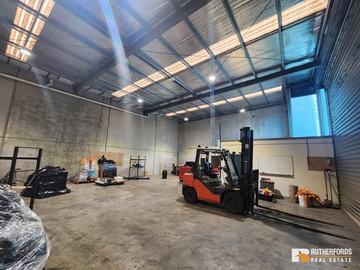 Click to view all images 2/121 Pipe Road Laverton North VIC 3026 - Image 3
