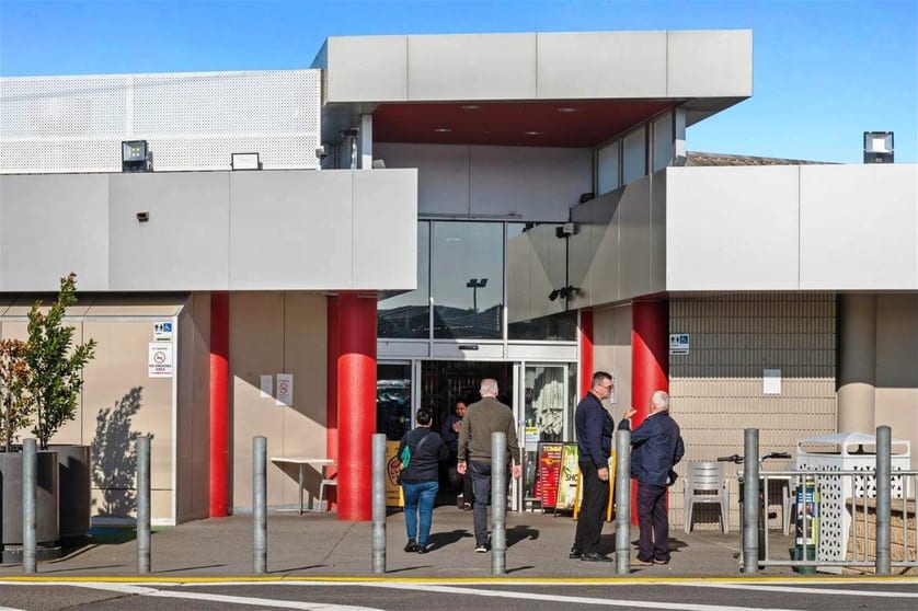 Click to view all images 16A/22 McKimmies Road Lalor VIC 3075 - Image 2