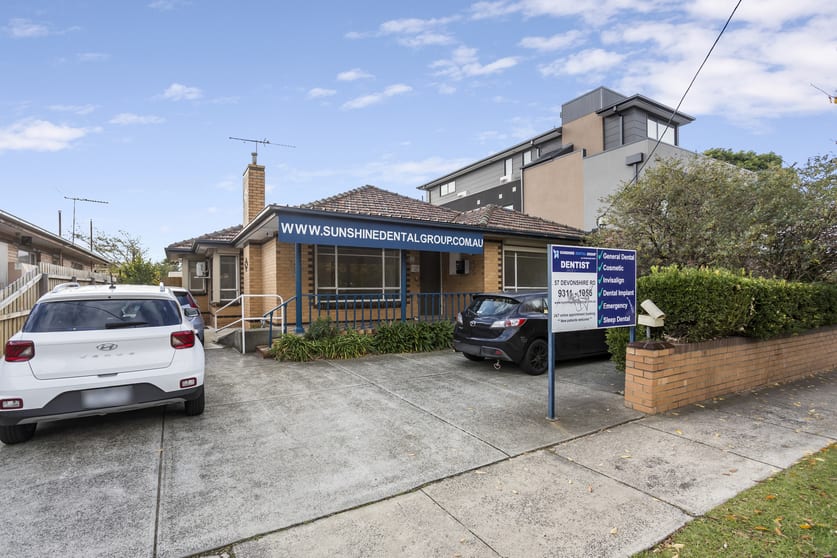 Click to view all images 57 Devonshire Road Sunshine VIC 3020 - Image 1