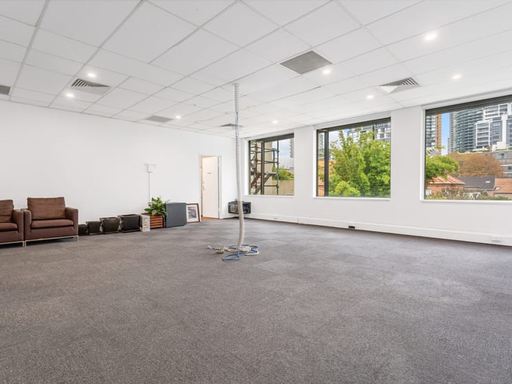 Click to view all images Suite 6/136-146 Willoughby Road Crows Nest NSW 2065 - Image 3