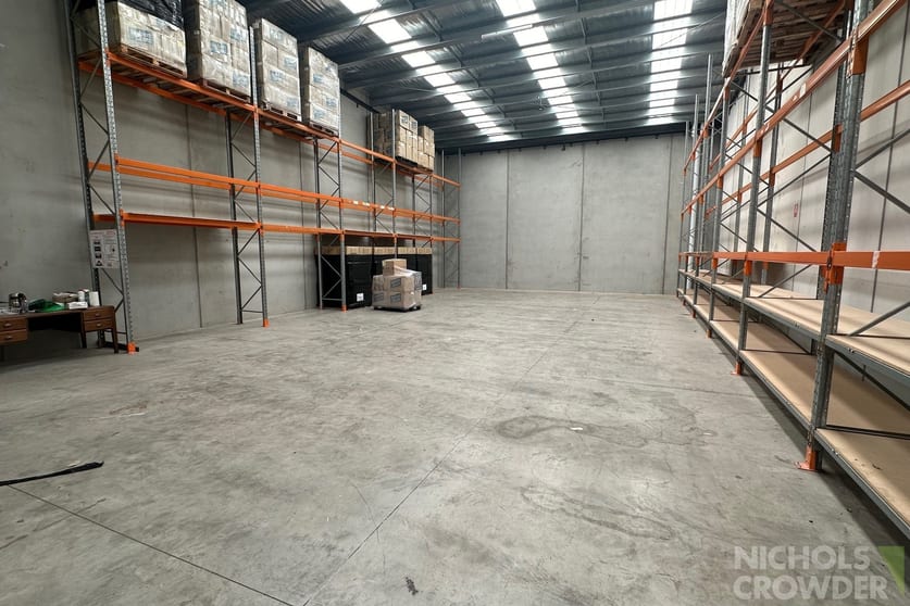 Click to view all images 4/2 Access Way Carrum Downs VIC 3201 - Image 3