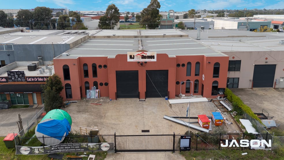 Click to view all images 12-12A Mohr Street Tullamarine VIC 3043 - Image 3