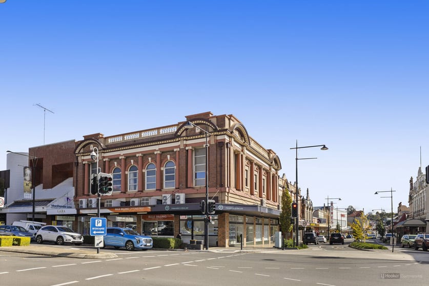 Click to view all images Suite 7/353 Ruthven Street Toowoomba QLD 4350 - Image 1