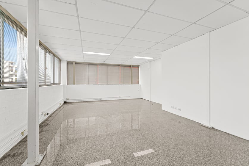 Click to view all images 5/818-820 Old Princes Highway Sutherland NSW 2232 - Image 2