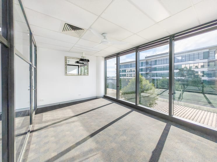 Click to view all images Part B.2.03/20 Lexington Drive Bella Vista NSW 2153 - Image 2