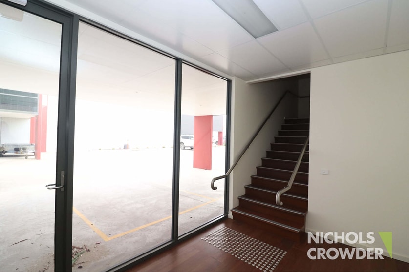 Click to view all images 2/10 Gateway Drive Carrum Downs VIC 3201 - Image 2