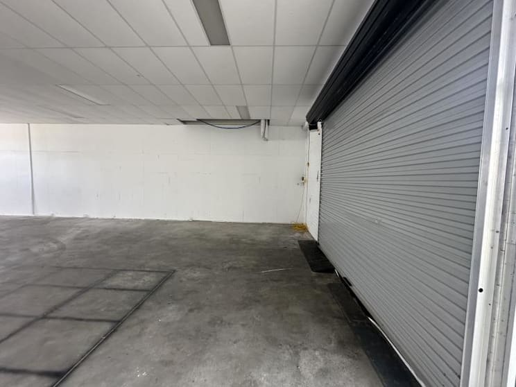 Click to view all images Unit 4 & 5/49-51 Wollongong Street Fyshwick ACT 2609 - Image 3