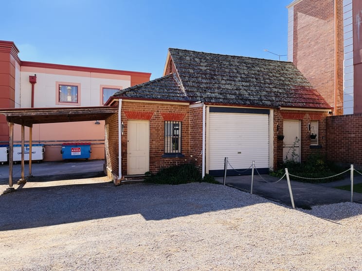Click to view all images 70 Market Street Mudgee NSW 2850 - Image 2