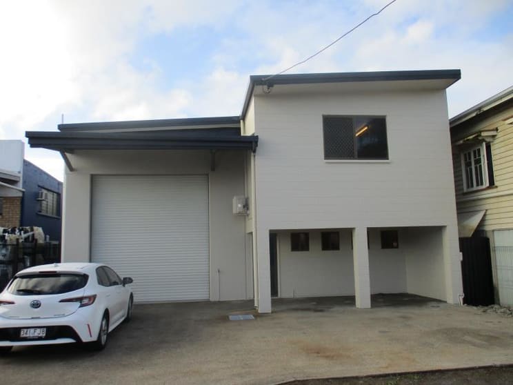 Click to view all images 111 Hartley Street Portsmith QLD 4870 - Image 1