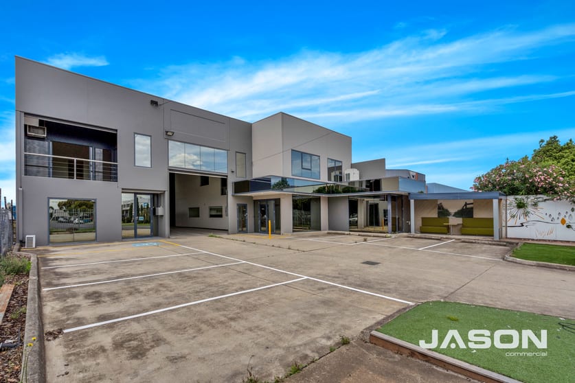 Click to view all images 24 Ovata Drive Tullamarine VIC 3043 - Image 3