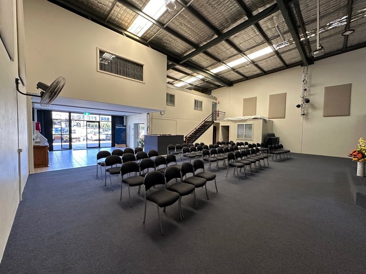 Click to view all images 2/47 Fourth Avenue Blacktown NSW 2148 - Image 3