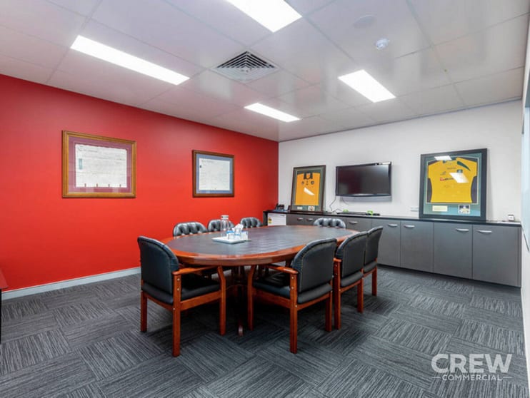 Click to view all images 1/10 Cinderella Drive Springwood QLD 4127 - Image 3