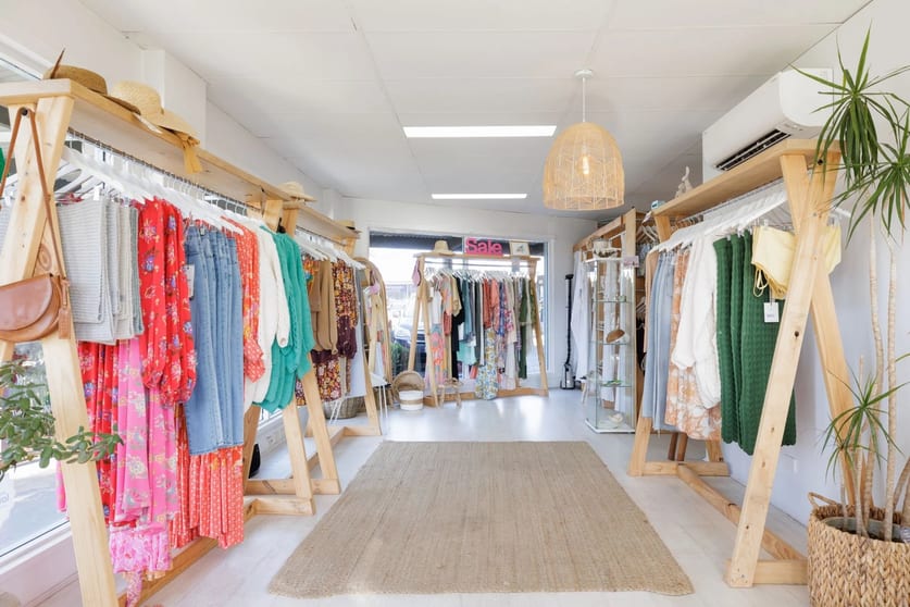 Click to view all images 1/75 Chapel Street Cowes VIC 3922 - Image 2
