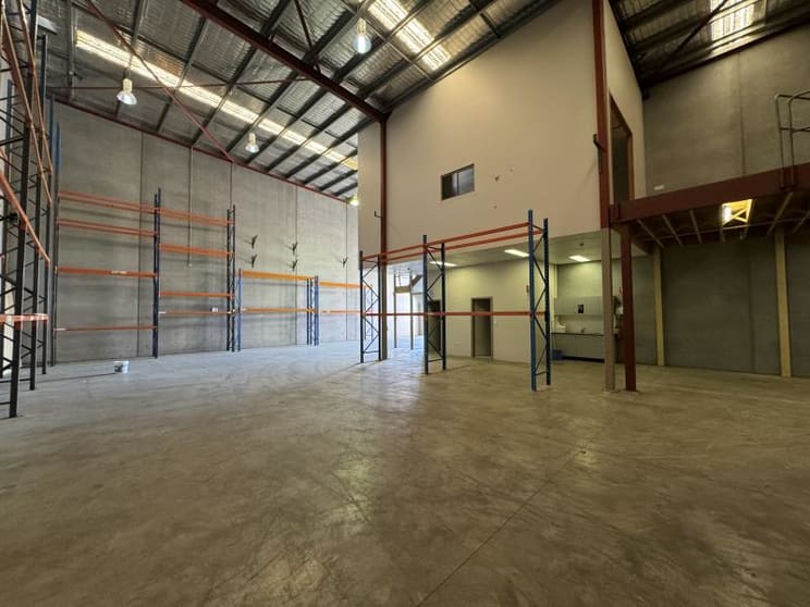 Click to view all images Unit 11/115 Fairford Road Padstow NSW 2211 - Image 2