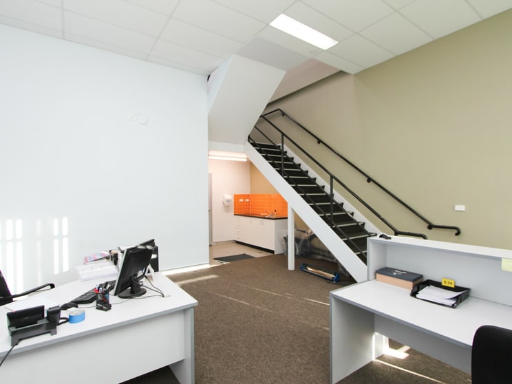 Click to view all images 13/19 Aero Road Ingleburn NSW 2565 - Image 3