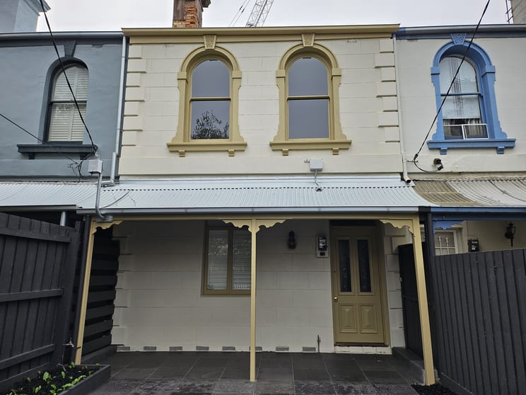 Click to view all images 34 DOVER STREET Cremorne VIC 3121 - Image 1