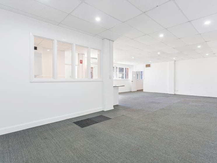 Click to view all images 8 Prentice Lane Willoughby NSW 2068 - Image 2